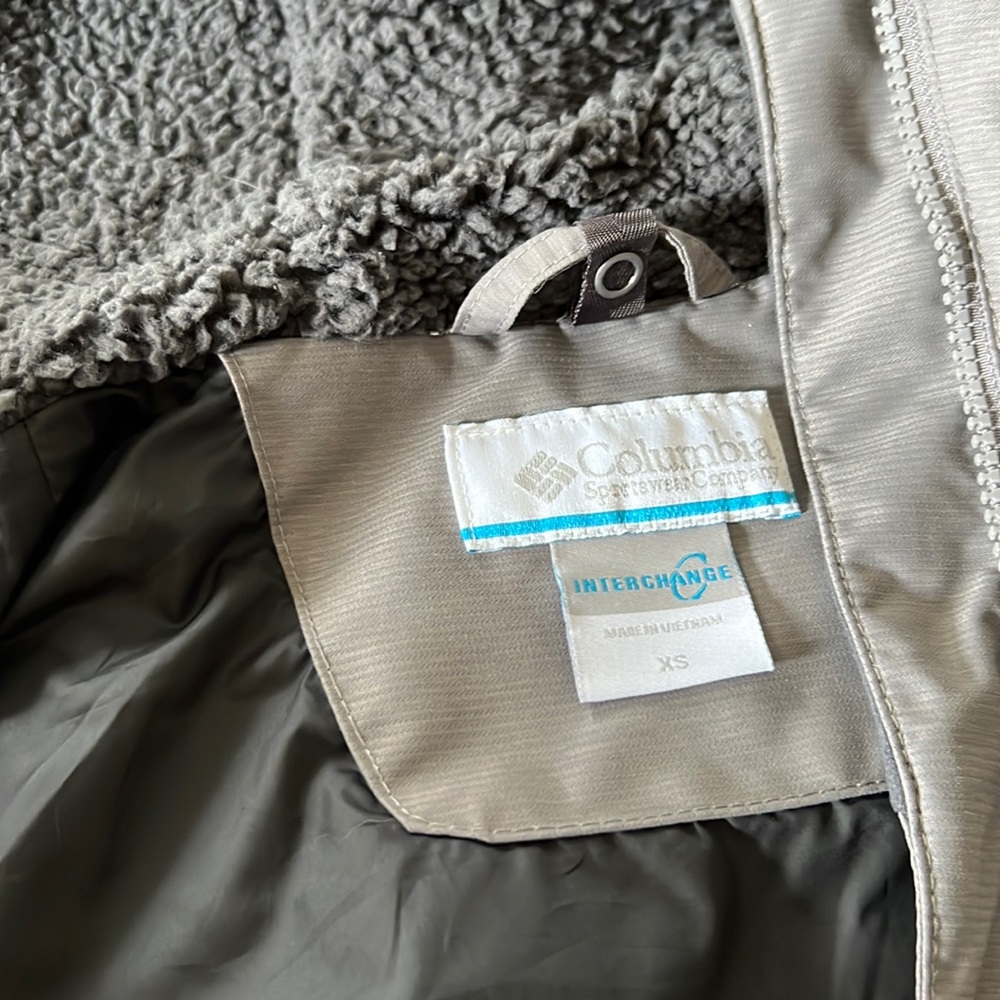 Columbia ski jacket - worn once